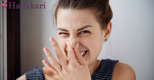 ශරීරයෙන් පිට වෙන දුර්ගන්ධය ඇති වෙන්නේ මේ හේතු 7 නිසායි | 7 reasons to sweat with bad odour