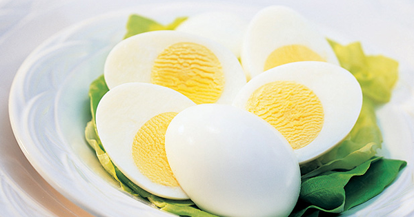 දවසකට බිත්තර 3ක් කන්න. ප්‍රතිපල ඔබව මවිත කරාවි. | What Happens When You Eat 3 Whole Eggs Every Day?